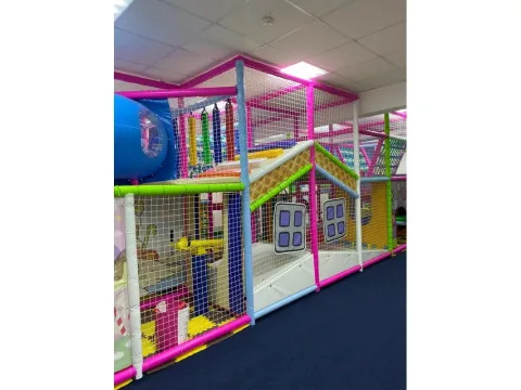 Детский игровой лабиринт б/у 14,5 х 3,7 х 2,8 м.